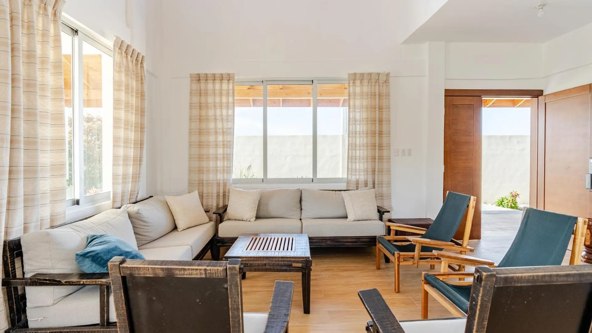 Villa Mercedes - Private Pool & Sunset Views - Ocoa Bay Hatillo