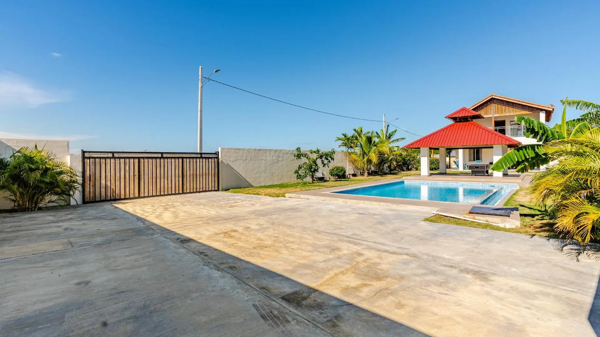 Villa Mercedes - Private Pool & Sunset Views - Ocoa Bay Hatillo